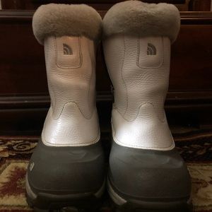 Women’s Northface Boots